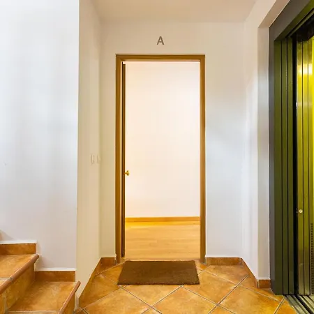 Апартаменты Holidays2malaga Cruz Center With Aircon & Wifi Малага